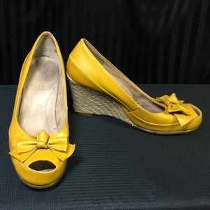 Aerosoles Peep Toe Wedges